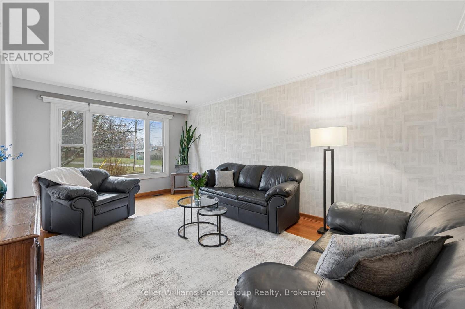 28 Normandy Drive, Guelph, Ontario  N1E 2P4 - Photo 8 - X12962728