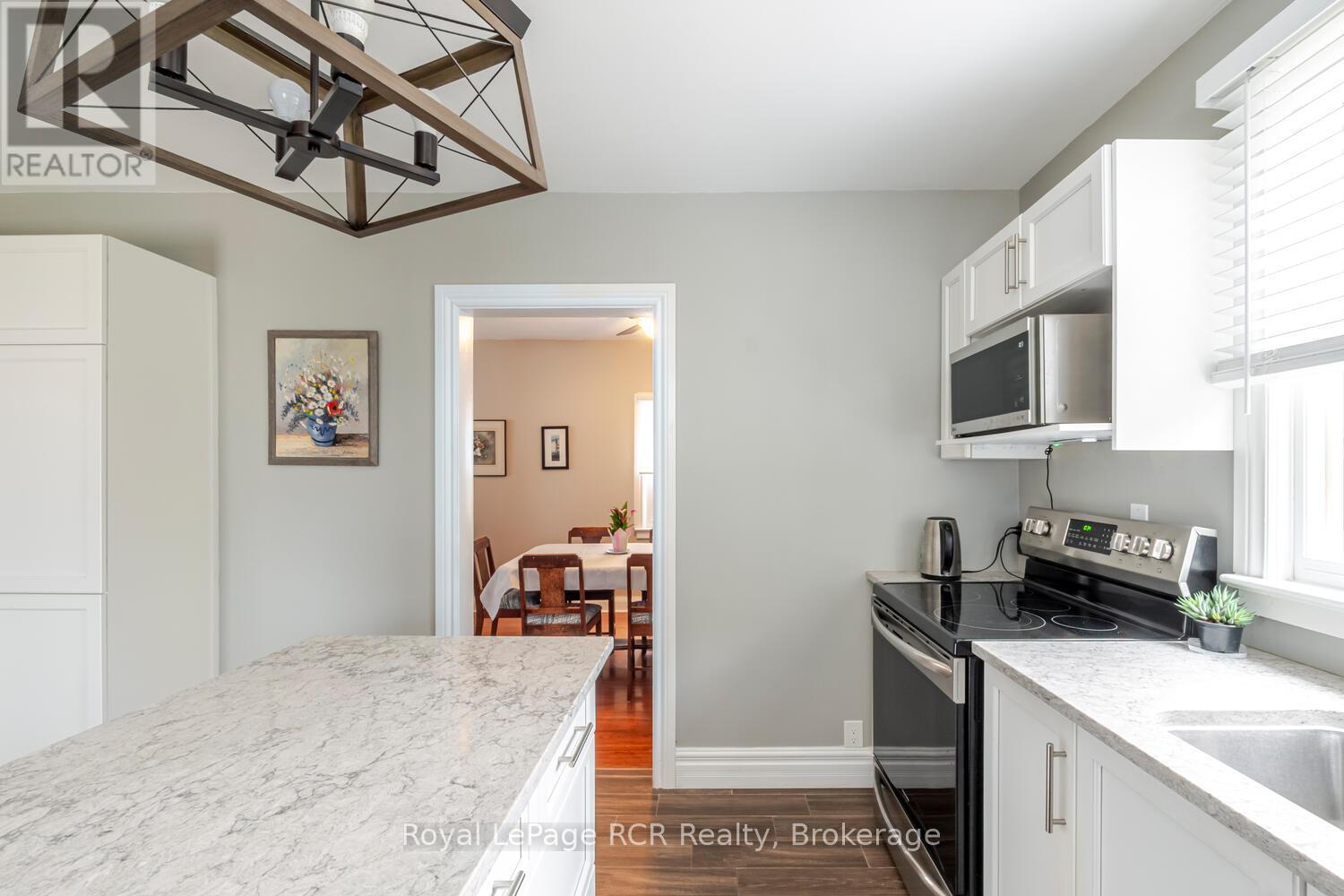 662 7th Avenue E, Owen Sound, Ontario  N4K 2X8 - Photo 13 - X12962782