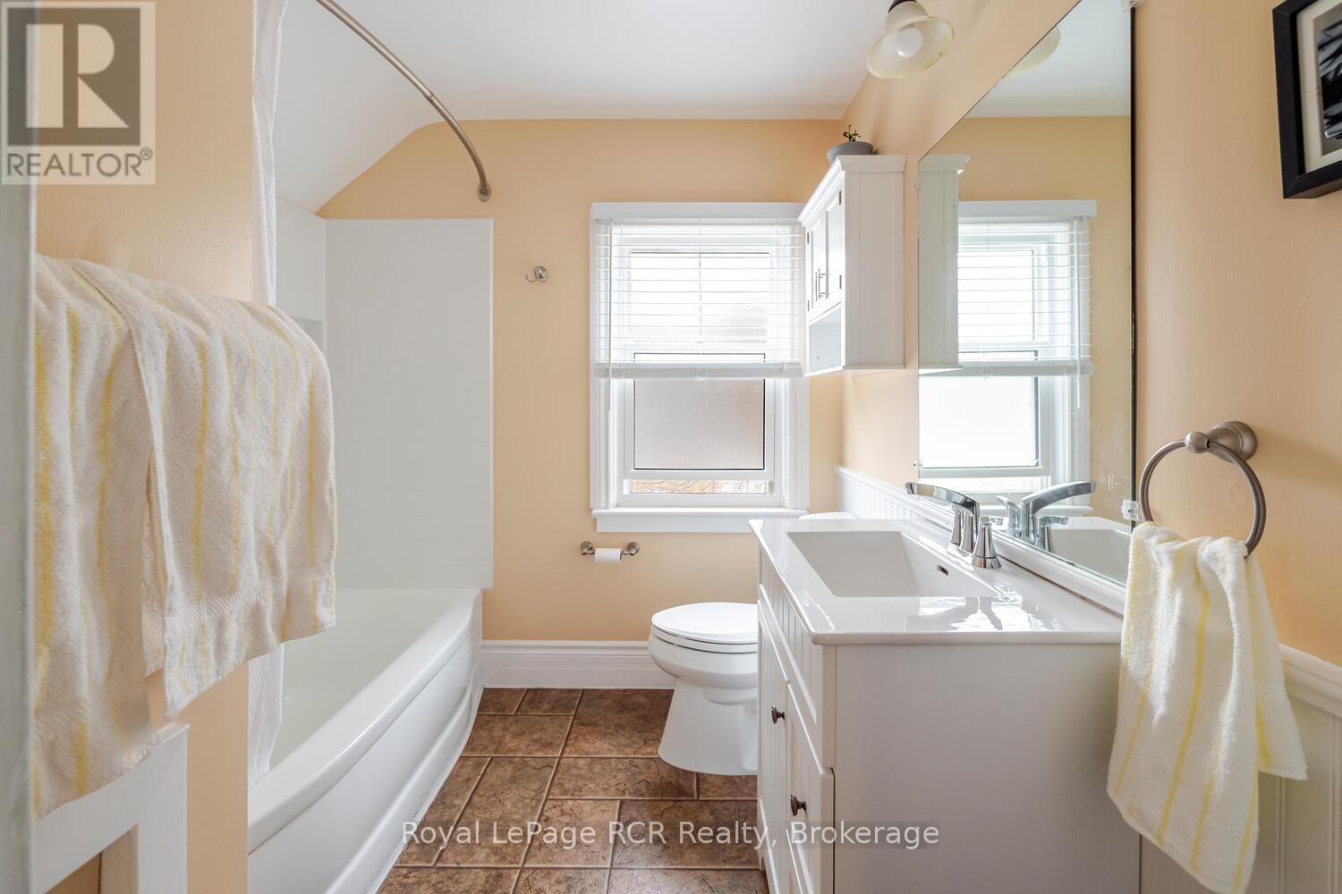 662 7th Avenue E, Owen Sound, Ontario  N4K 2X8 - Photo 22 - X12962782