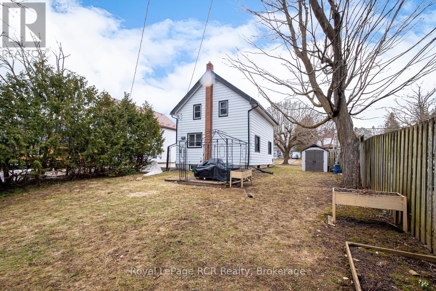 662 7th Avenue E, Owen Sound, Ontario  N4K 2X8 - Photo 37 - X12962782