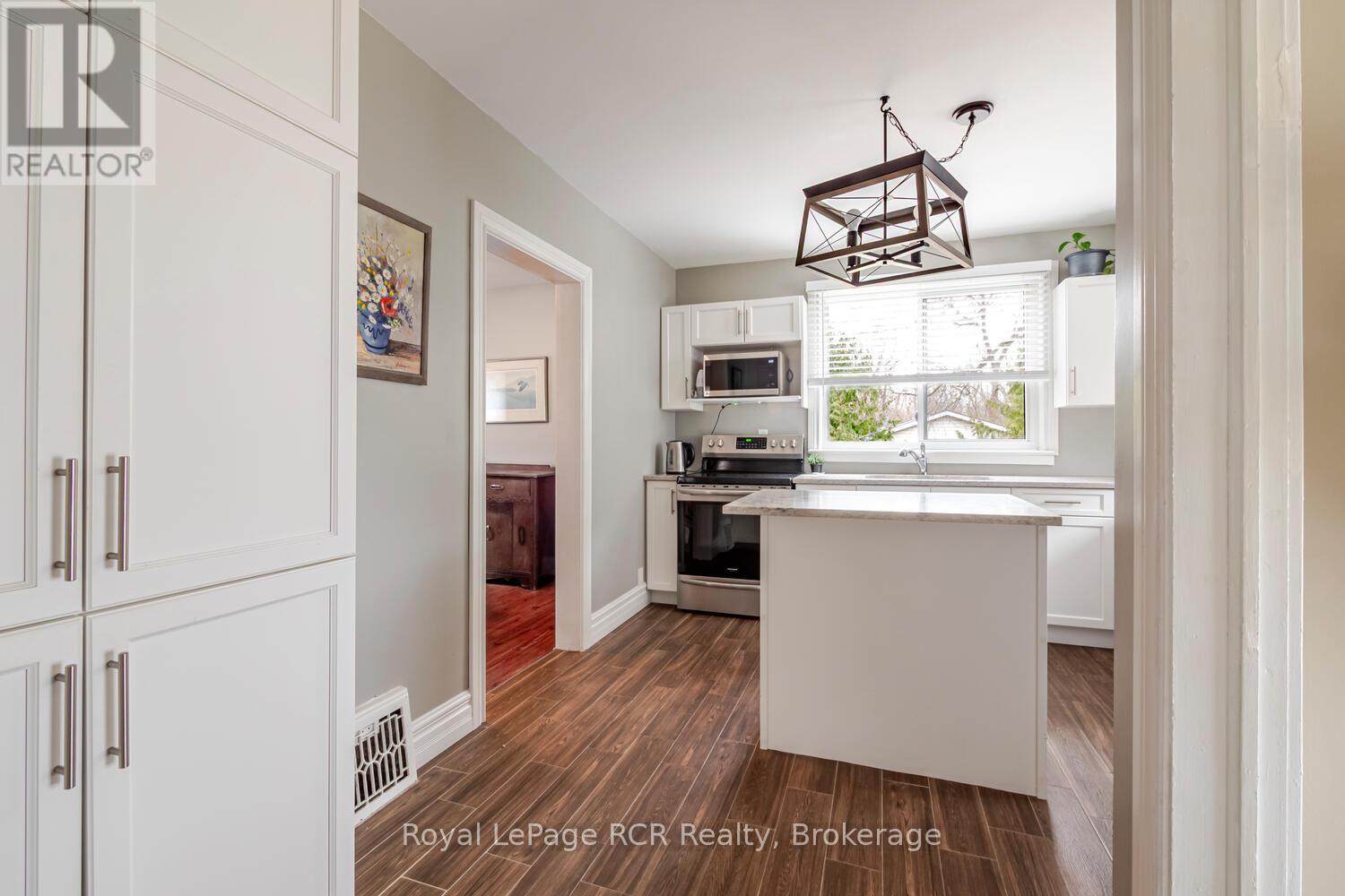 662 7th Avenue E, Owen Sound, Ontario  N4K 2X8 - Photo 7 - X12962782