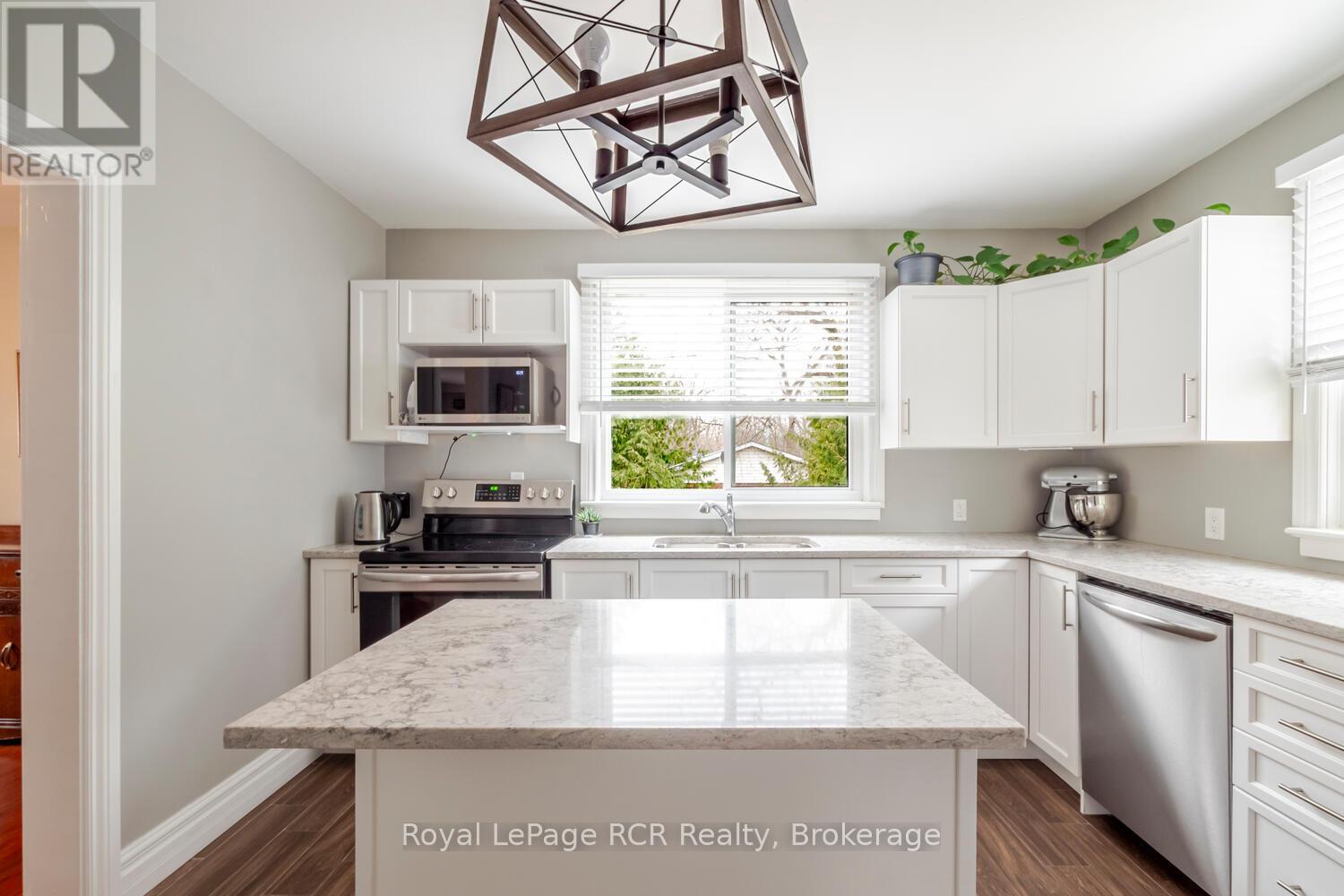 662 7th Avenue E, Owen Sound, Ontario  N4K 2X8 - Photo 8 - X12962782