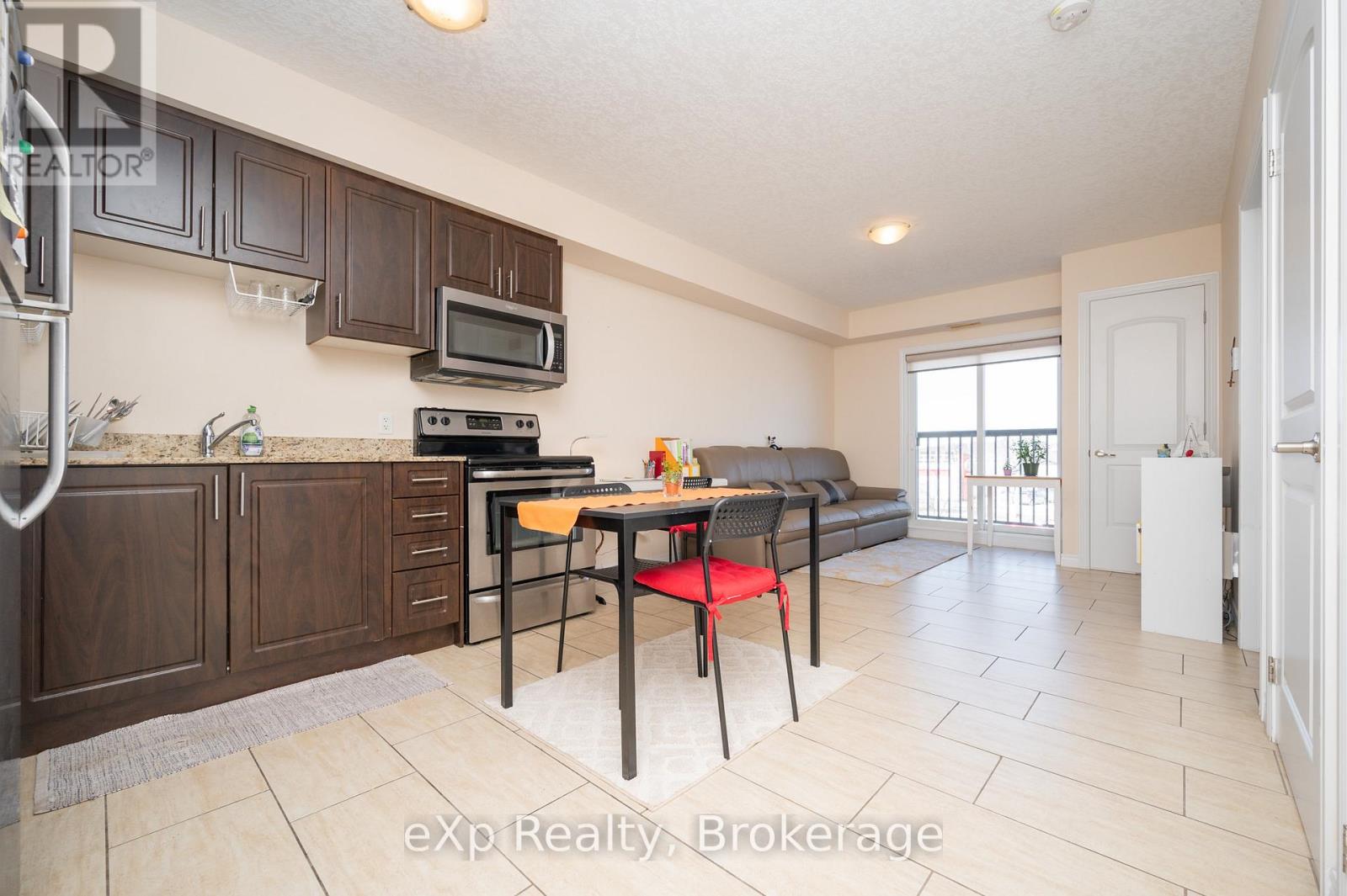 204 - 886 Golf Links Road, Hamilton (Meadowlands), Ontario  L9K 1J8 - Photo 18 - X12962810