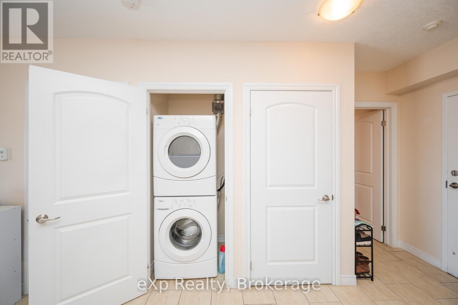 204 - 886 Golf Links Road, Hamilton (Meadowlands), Ontario  L9K 1J8 - Photo 19 - X12962810