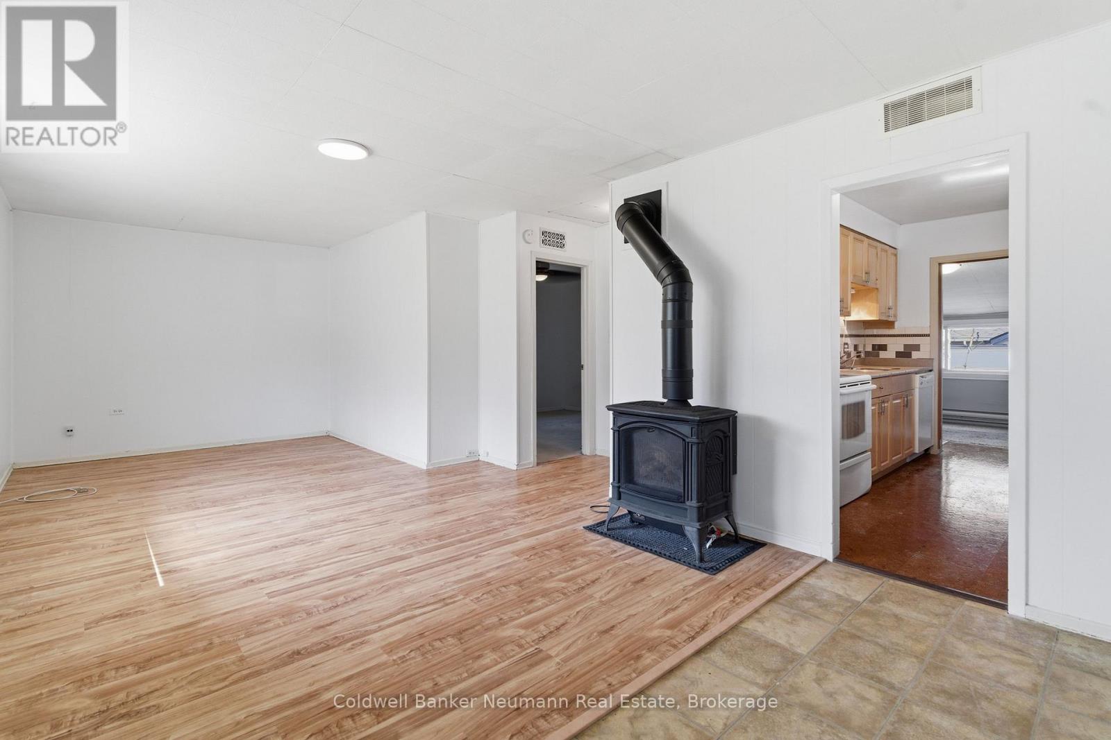 31 Dunkirk Avenue, Guelph, Ontario  N1E 4N7 - Photo 5 - X12962836