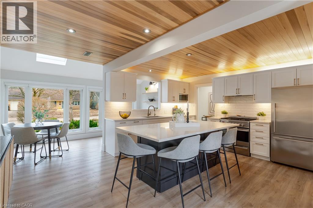 226 Forsyth Drive, Waterloo, Ontario  N2L 1A5 - Photo 14 - 40817017