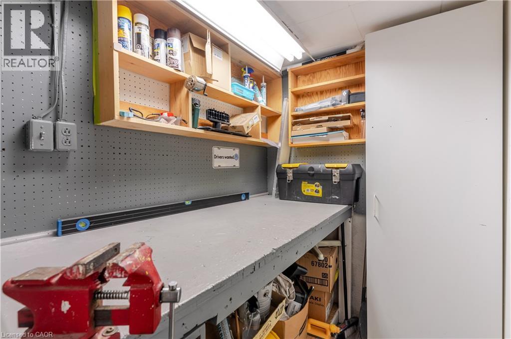 226 Forsyth Drive, Waterloo, Ontario  N2L 1A5 - Photo 41 - 40817017