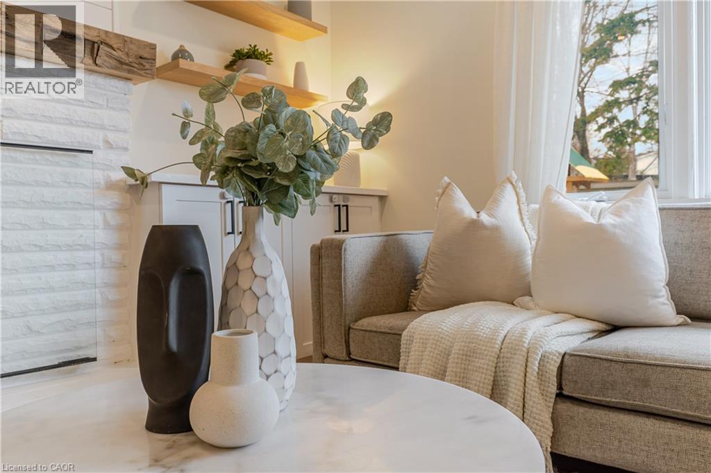 226 Forsyth Drive, Waterloo, Ontario  N2L 1A5 - Photo 9 - 40817017