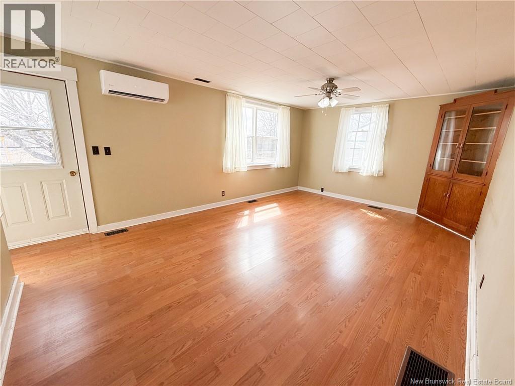242 Maple Avenue, Sussex, New Brunswick  E4E 2N2 - Photo 13 - NB136411