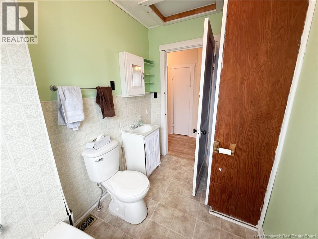 242 Maple Avenue, Sussex, New Brunswick  E4E 2N2 - Photo 25 - NB136411