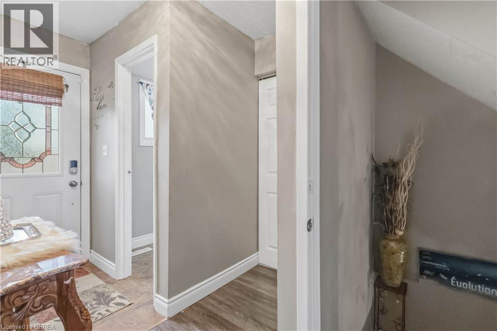 486 Springbank Avenue N Unit# 4, Woodstock, Ontario  N4T 1K8 - Photo 5 - 40816742