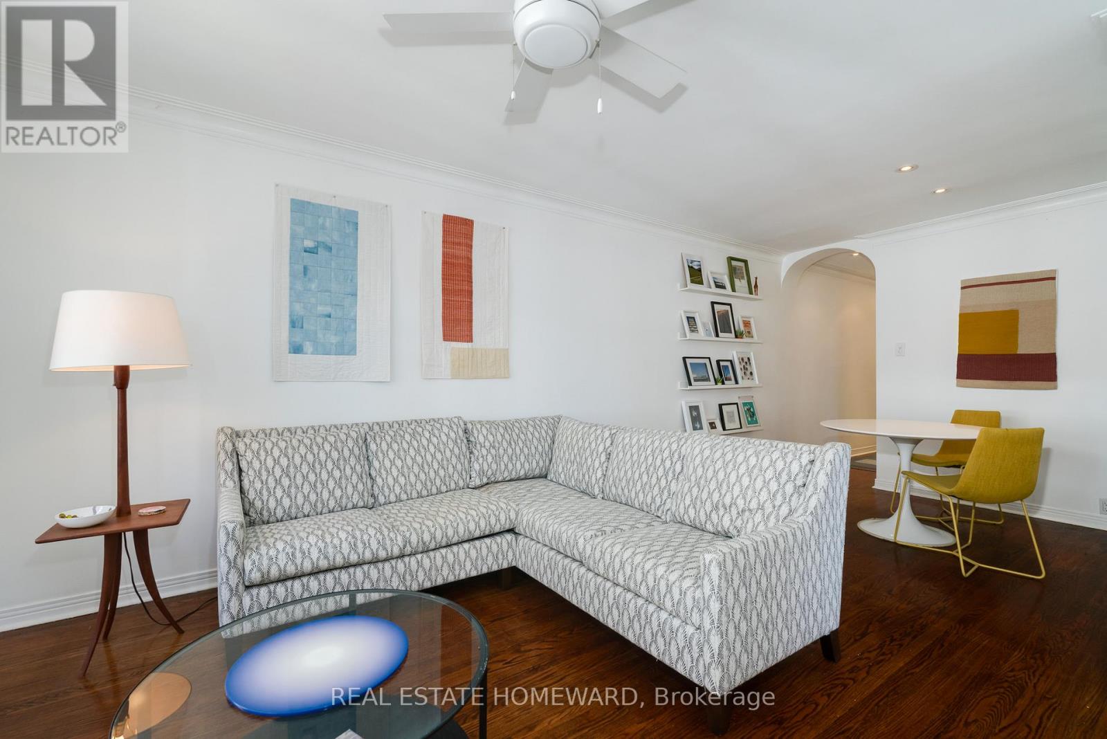 406 - 150 Farnham Avenue, Toronto, Ontario  M4V 1H5 - Photo 4 - C12962772