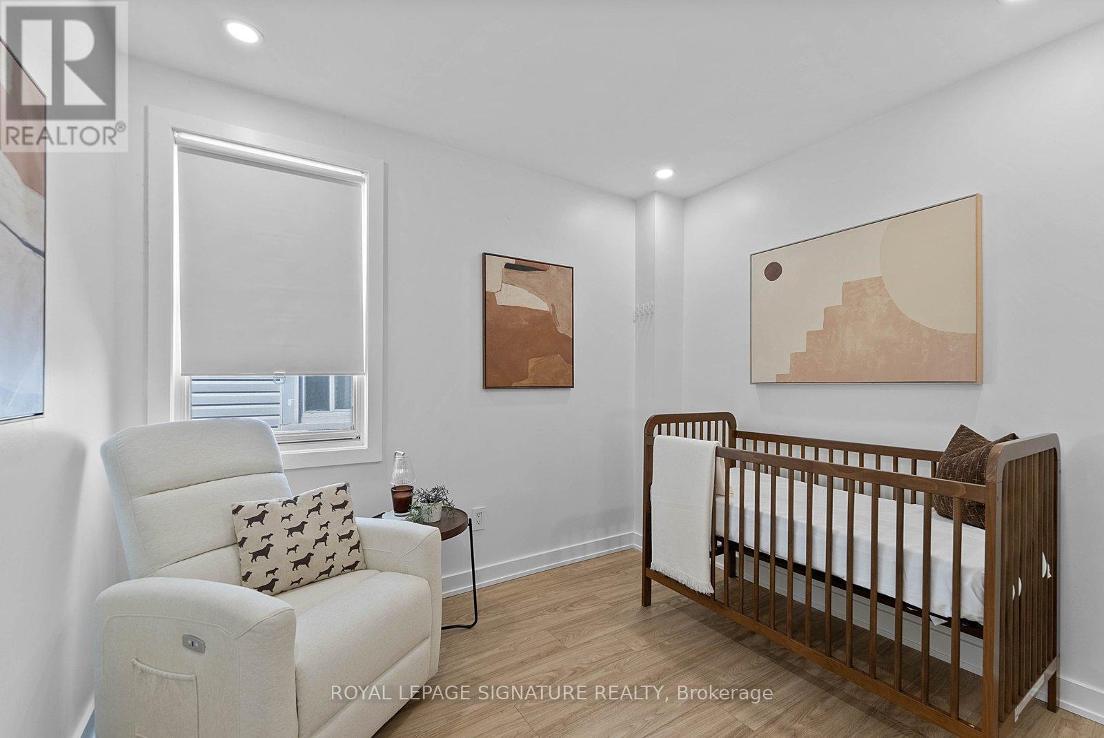 530 Lauder Avenue, Toronto (Oakwood Village), Ontario  M6E 3J4 - Photo 21 - C12962780