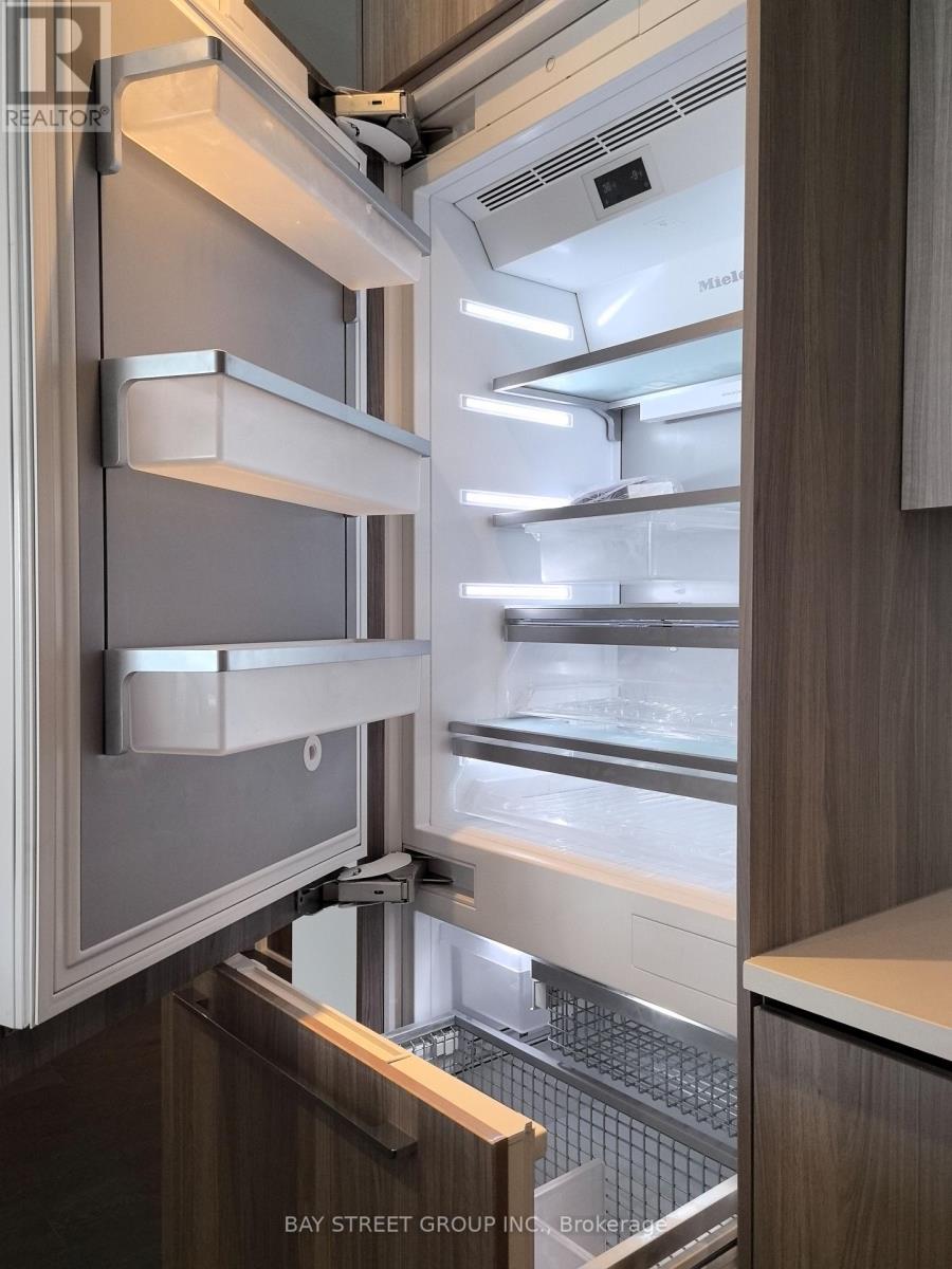 2702 - 27 Mcmahon Drive, Toronto (Bayview Village), Ontario  M2K 0C2 - Photo 11 - C12962812