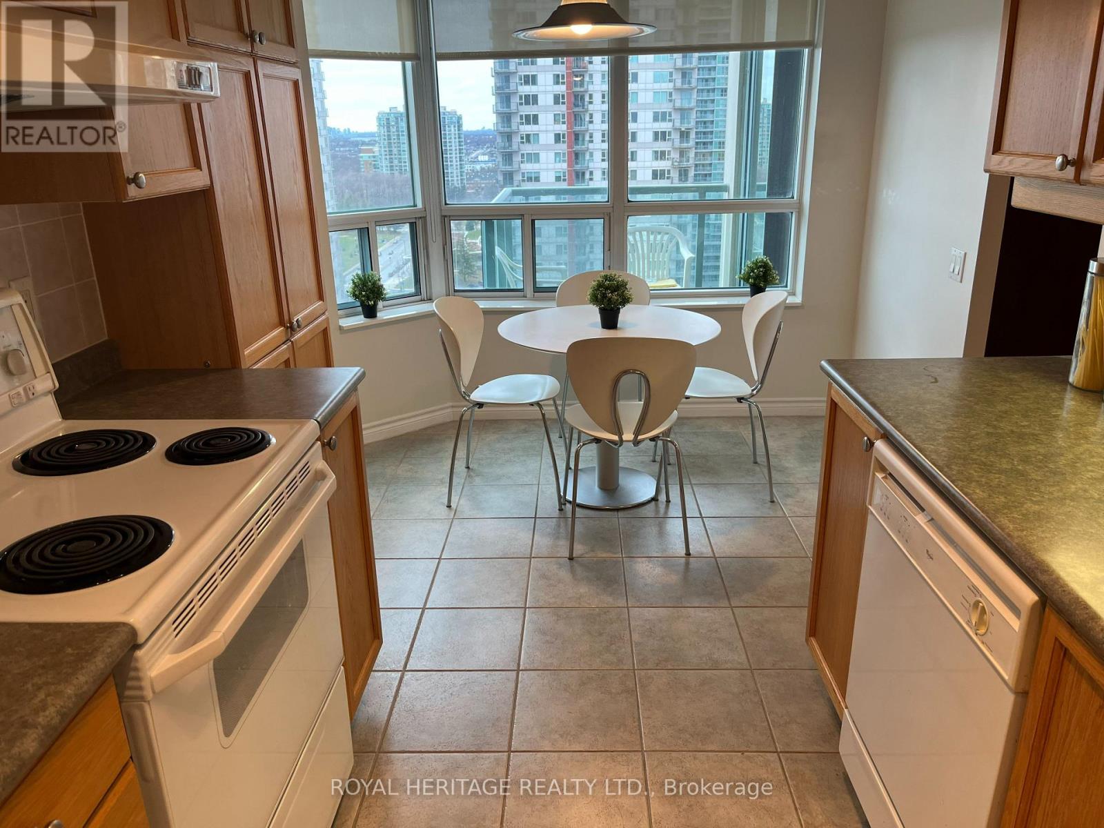 1903 - 61 Town Centre Court, Toronto (Bendale), Ontario  M1P 5C5 - Photo 12 - E12962842