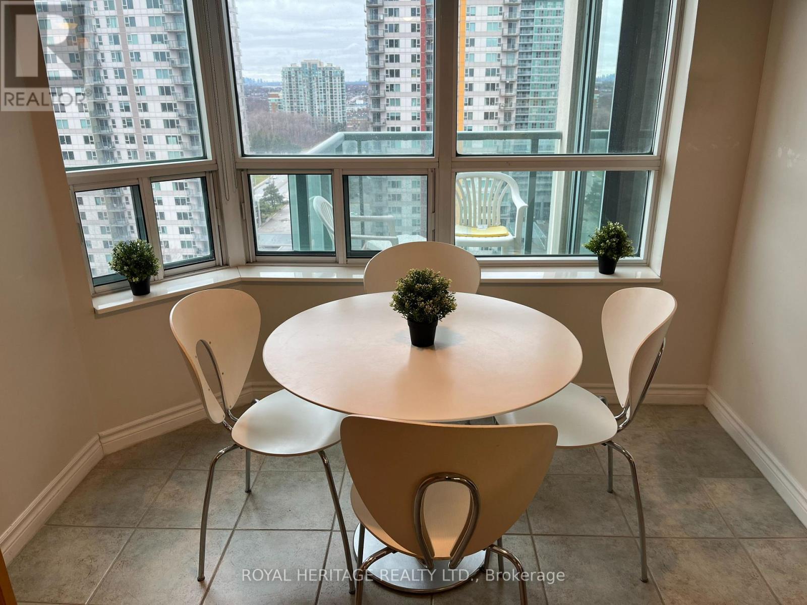 1903 - 61 Town Centre Court, Toronto (Bendale), Ontario  M1P 5C5 - Photo 14 - E12962842