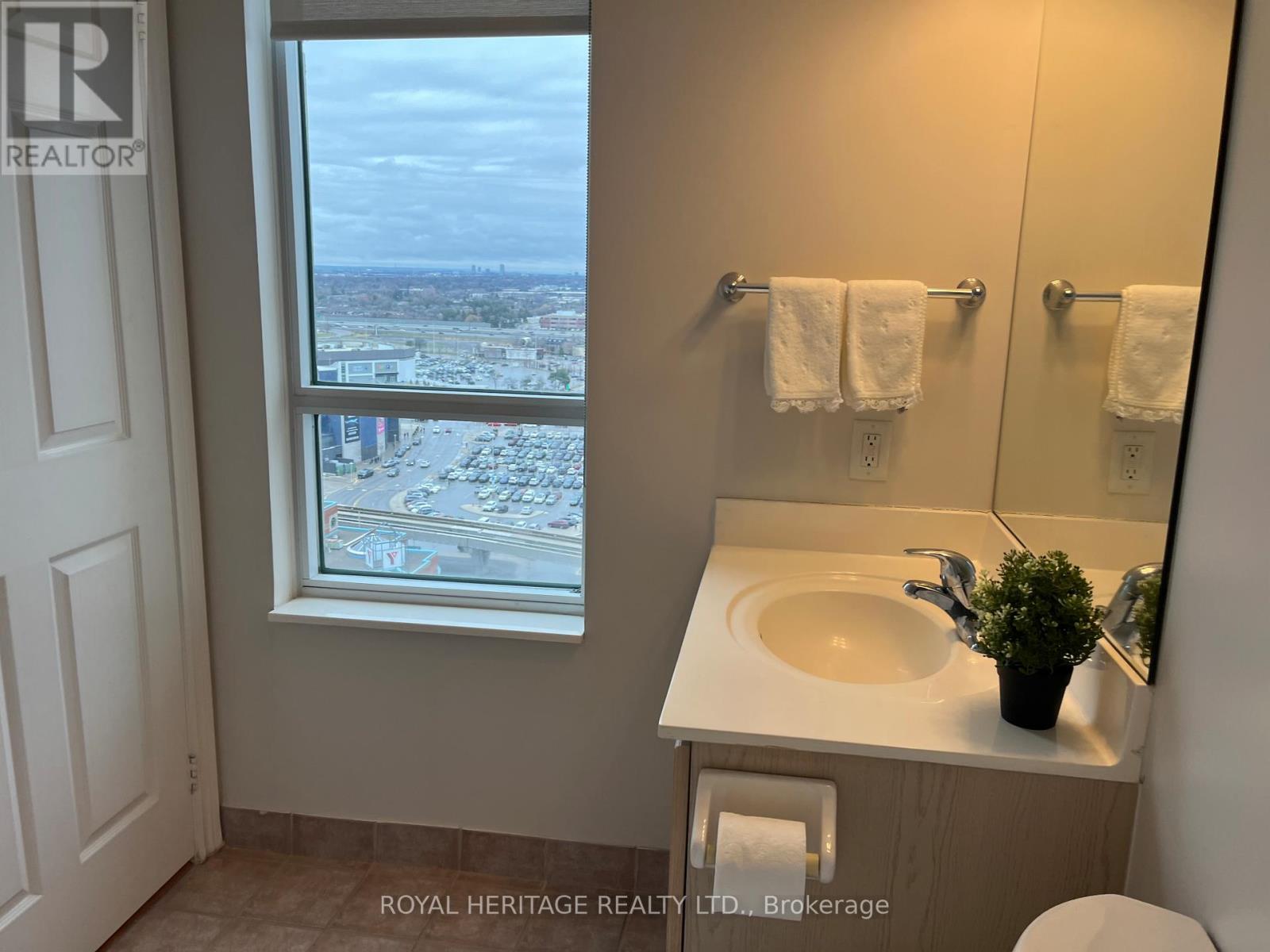 1903 - 61 Town Centre Court, Toronto (Bendale), Ontario  M1P 5C5 - Photo 23 - E12962842