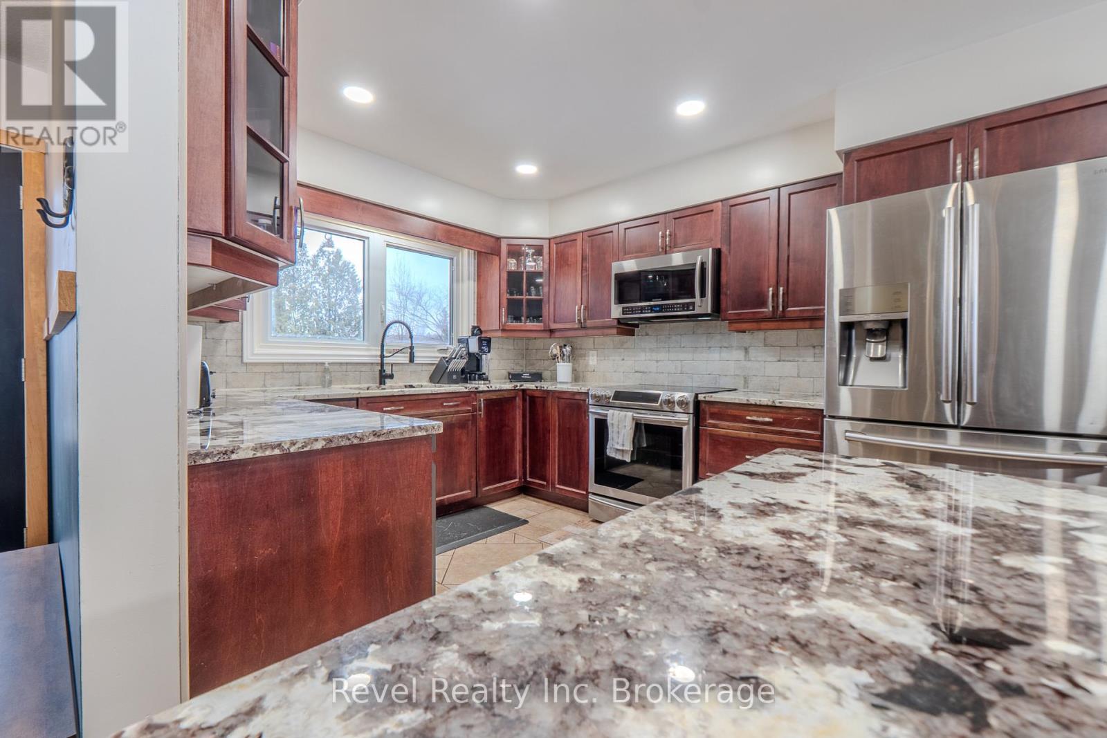 299 Astorville Road, East Ferris, Ontario  P0H 1K0 - Photo 12 - X12962732