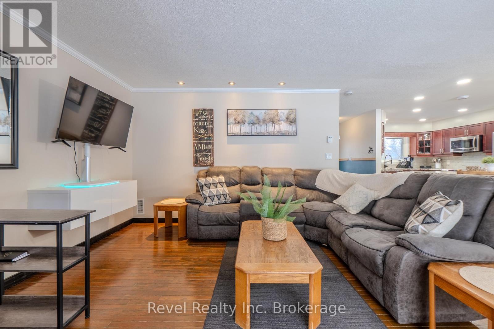 299 Astorville Road, East Ferris, Ontario  P0H 1K0 - Photo 5 - X12962732