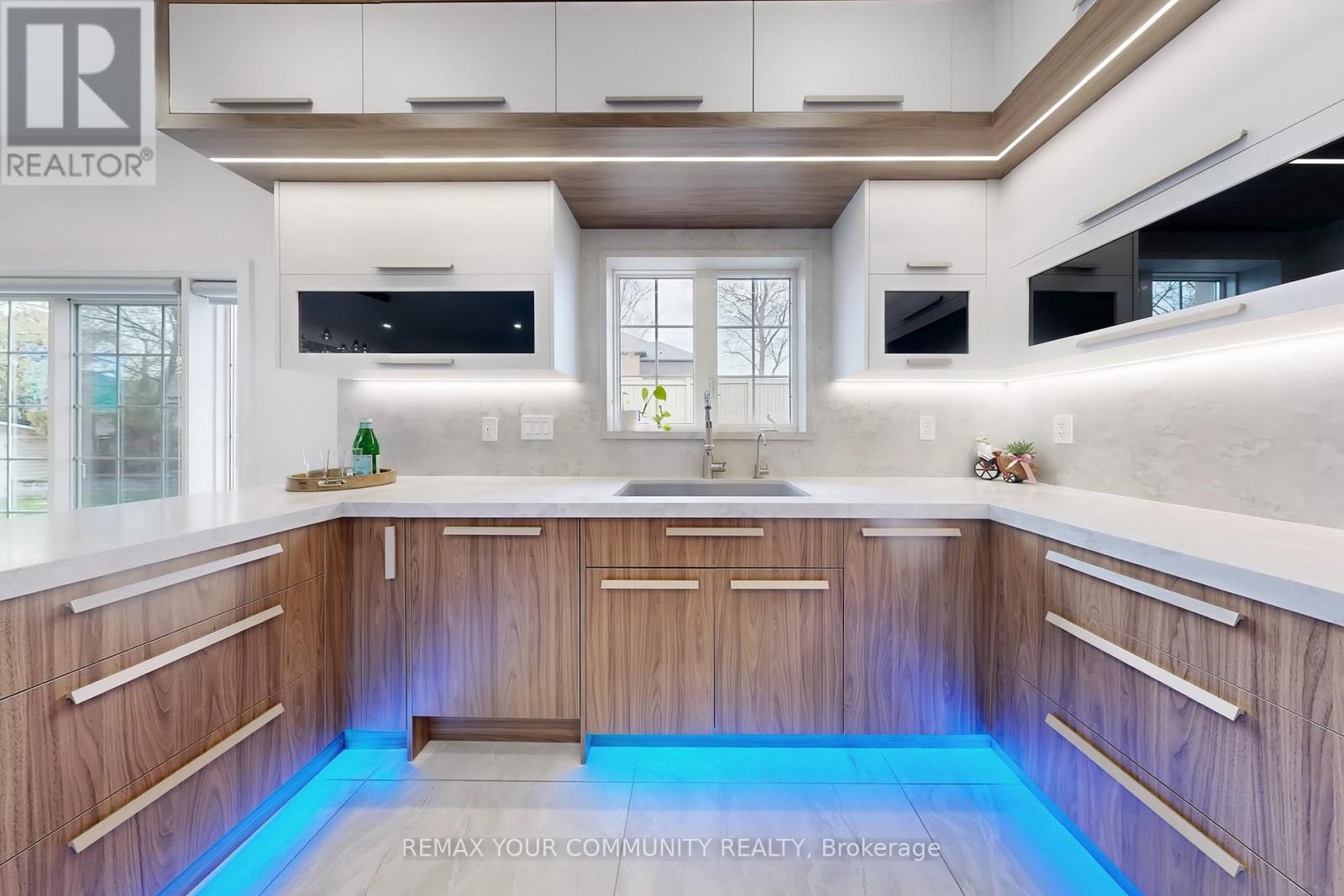 1 Princess Isabella Court, Vaughan (Patterson), Ontario  L6A 4B3 - Photo 24 - N12962742