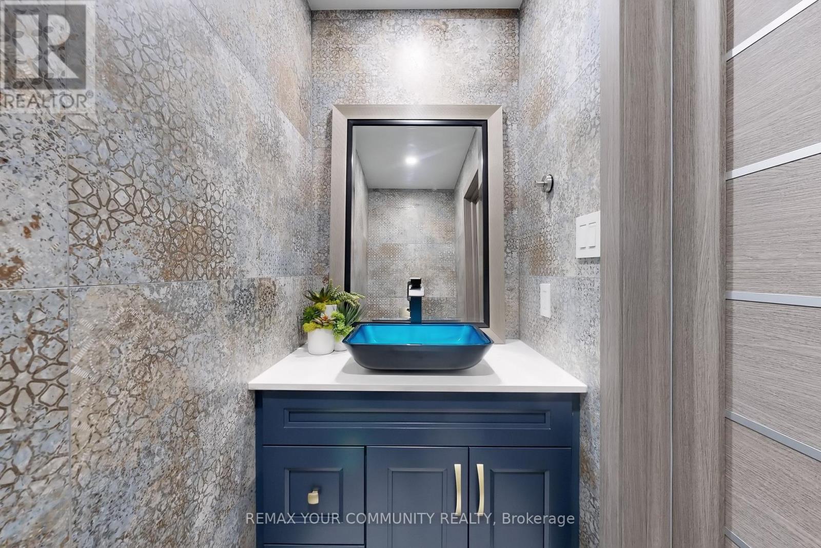 1 Princess Isabella Court, Vaughan (Patterson), Ontario  L6A 4B3 - Photo 27 - N12962742