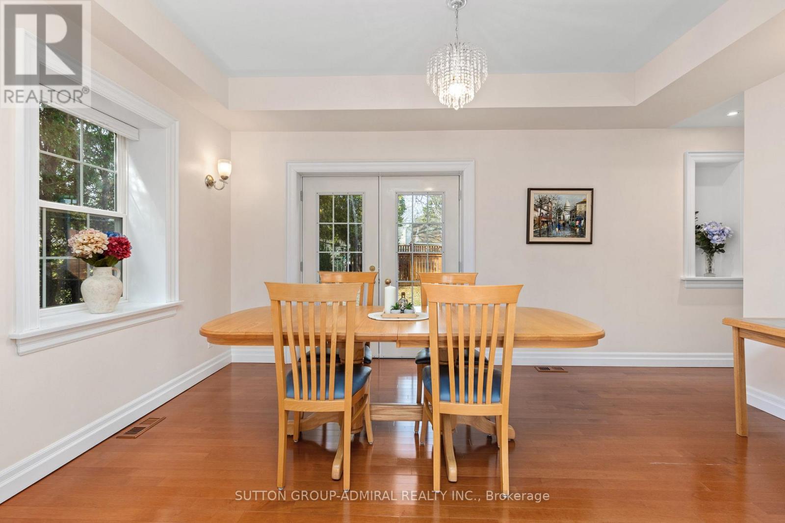 54 Starlight Crescent, Richmond Hill, Ontario  L4C 4X5 - Photo 13 - N12962792