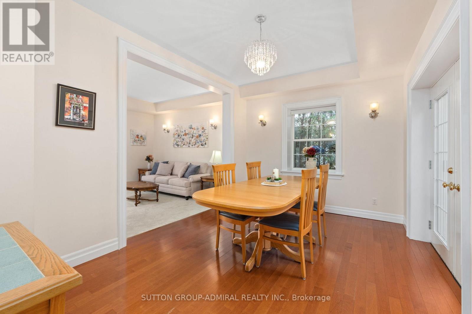 54 Starlight Crescent, Richmond Hill, Ontario  L4C 4X5 - Photo 14 - N12962792