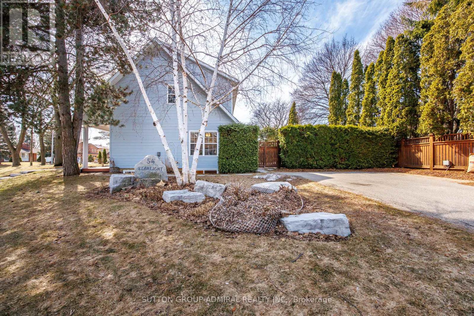 54 Starlight Crescent, Richmond Hill, Ontario  L4C 4X5 - Photo 40 - N12962792