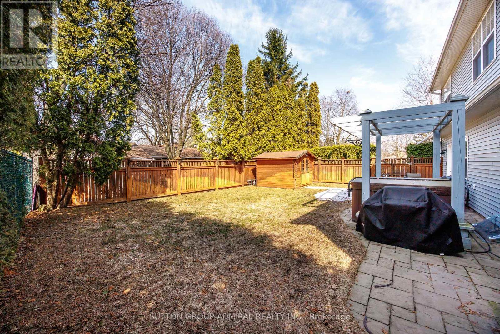 54 Starlight Crescent, Richmond Hill, Ontario  L4C 4X5 - Photo 48 - N12962792