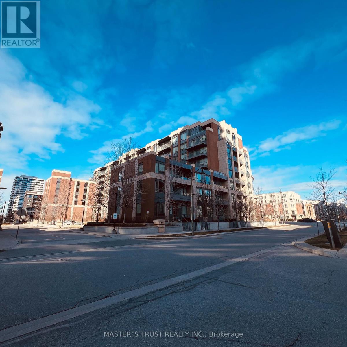 326 - 28 Uptown Drive E, Markham (Unionville), Ontario  L3R 5M8 - Photo 3 - N12962820