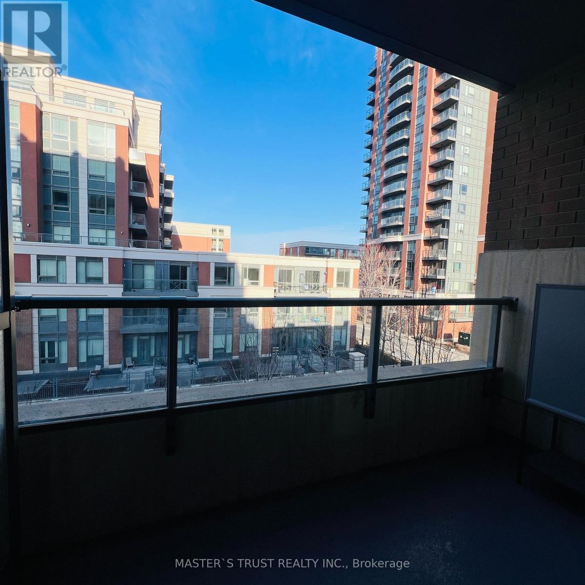 326 - 28 Uptown Drive E, Markham (Unionville), Ontario  L3R 5M8 - Photo 4 - N12962820