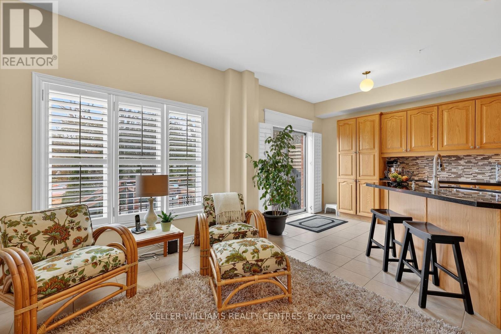 577 Osler Court, Newmarket (Summerhill Estates), Ontario  L3X 2P4 - Photo 16 - N12962824