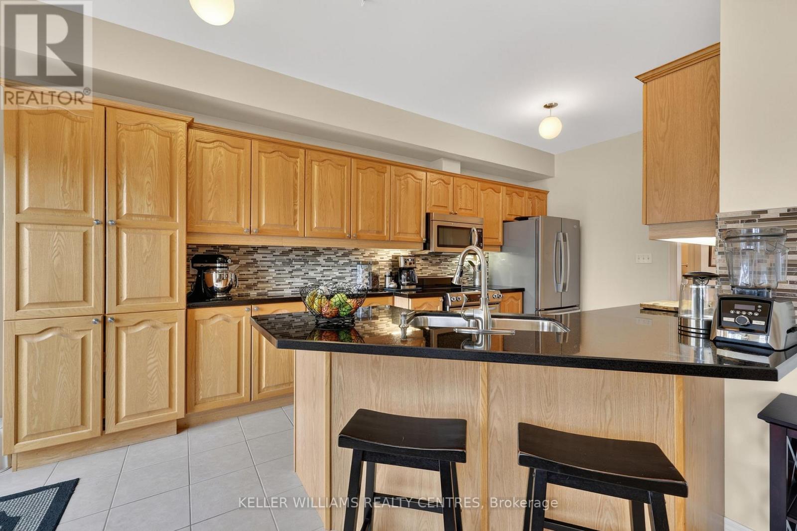 577 Osler Court, Newmarket (Summerhill Estates), Ontario  L3X 2P4 - Photo 18 - N12962824