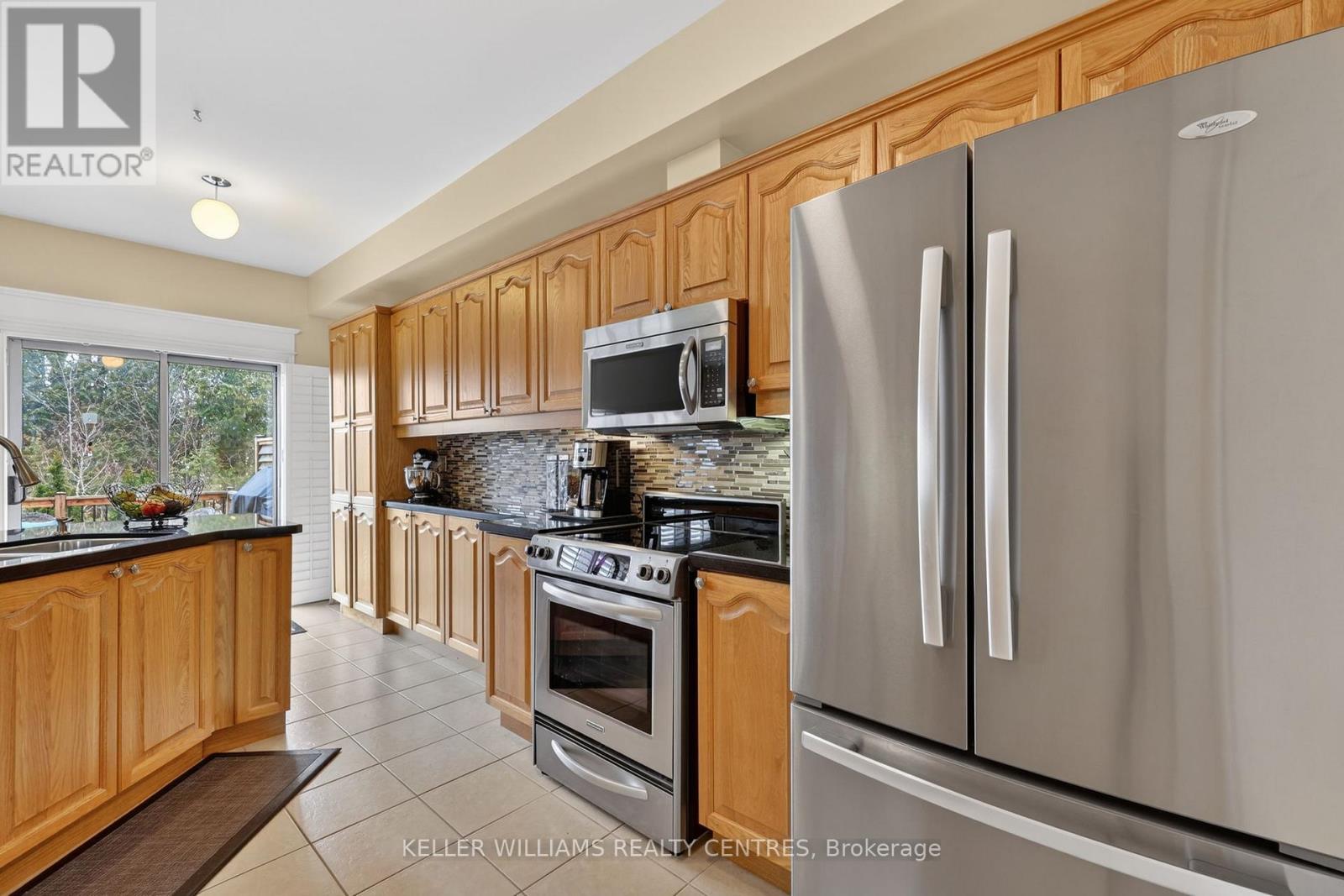 577 Osler Court, Newmarket (Summerhill Estates), Ontario  L3X 2P4 - Photo 20 - N12962824