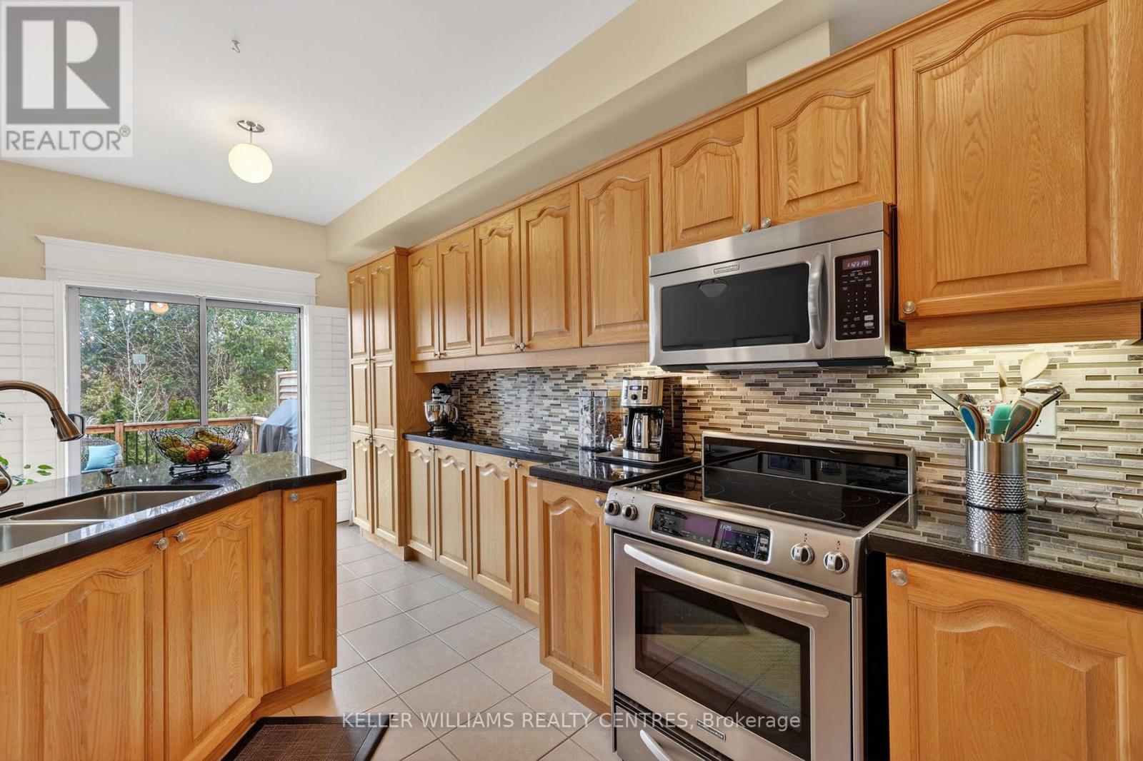 577 Osler Court, Newmarket (Summerhill Estates), Ontario  L3X 2P4 - Photo 24 - N12962824