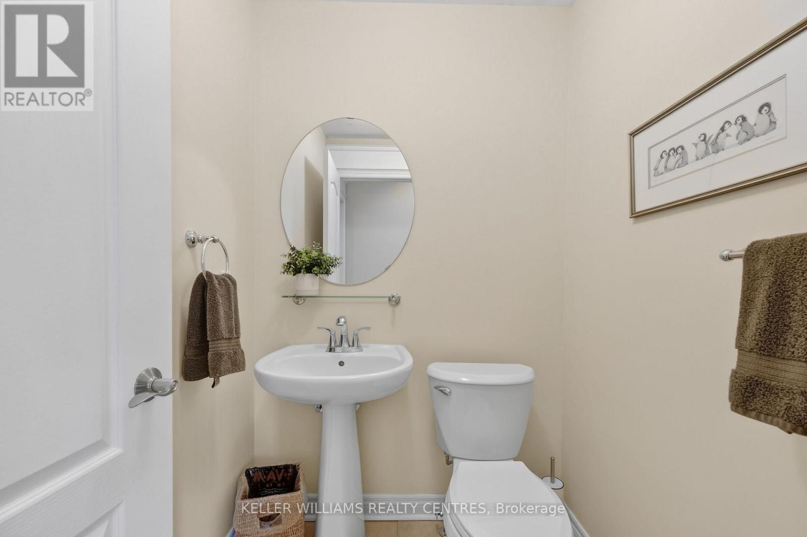 577 Osler Court, Newmarket (Summerhill Estates), Ontario  L3X 2P4 - Photo 25 - N12962824