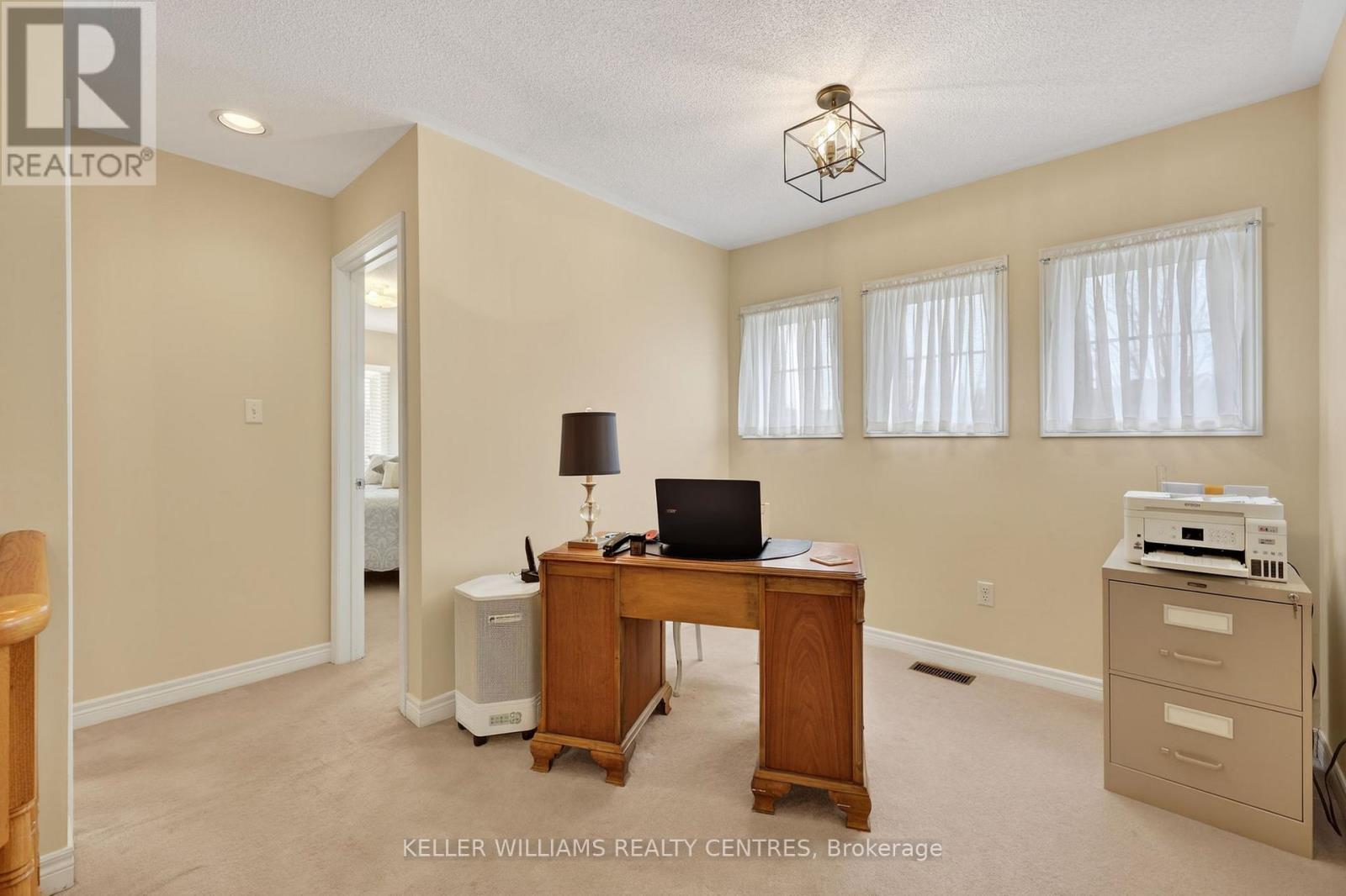 577 Osler Court, Newmarket (Summerhill Estates), Ontario  L3X 2P4 - Photo 26 - N12962824