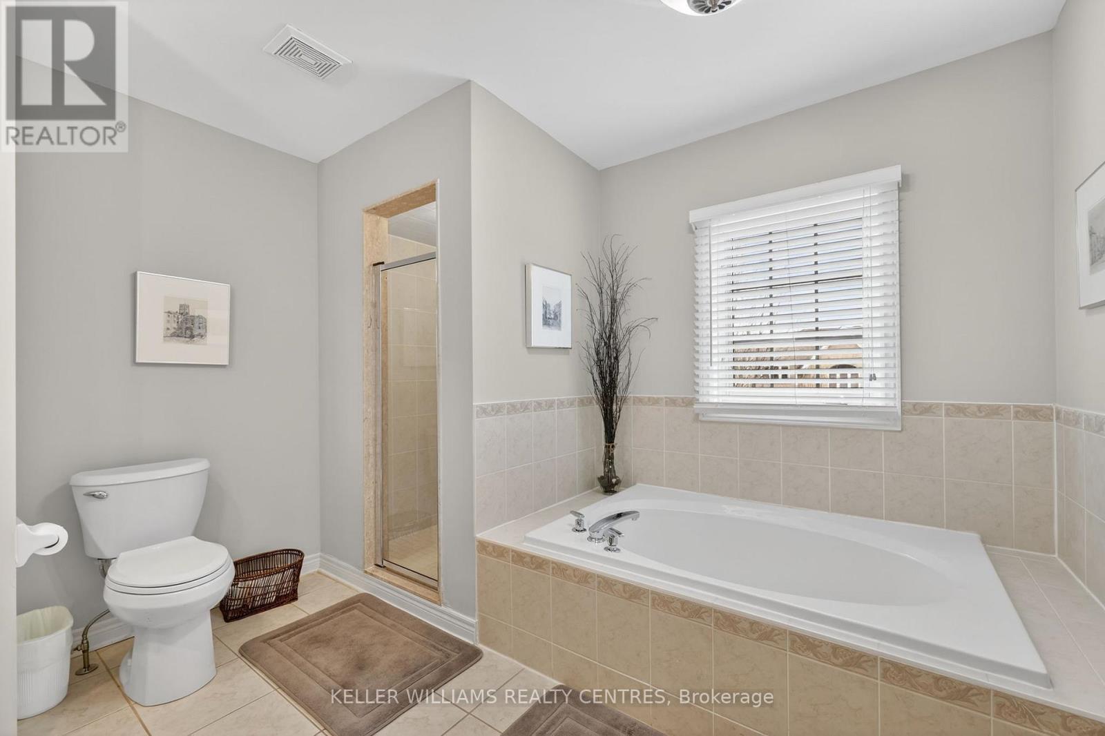 577 Osler Court, Newmarket (Summerhill Estates), Ontario  L3X 2P4 - Photo 29 - N12962824