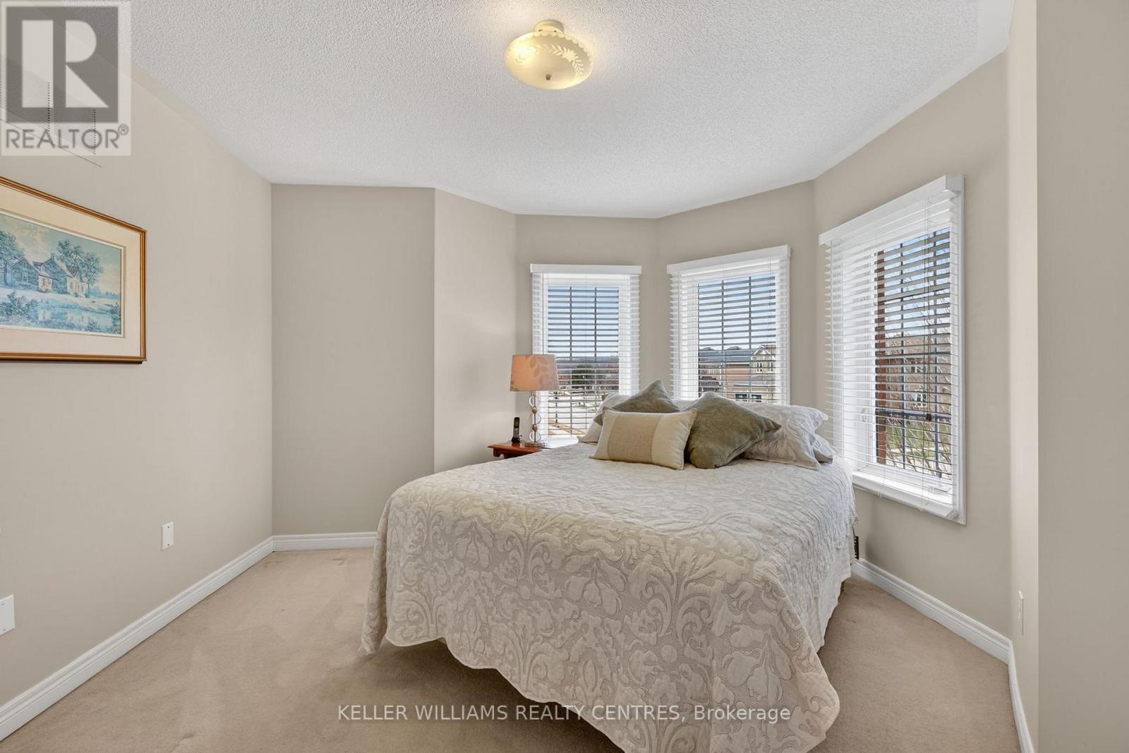 577 Osler Court, Newmarket (Summerhill Estates), Ontario  L3X 2P4 - Photo 32 - N12962824