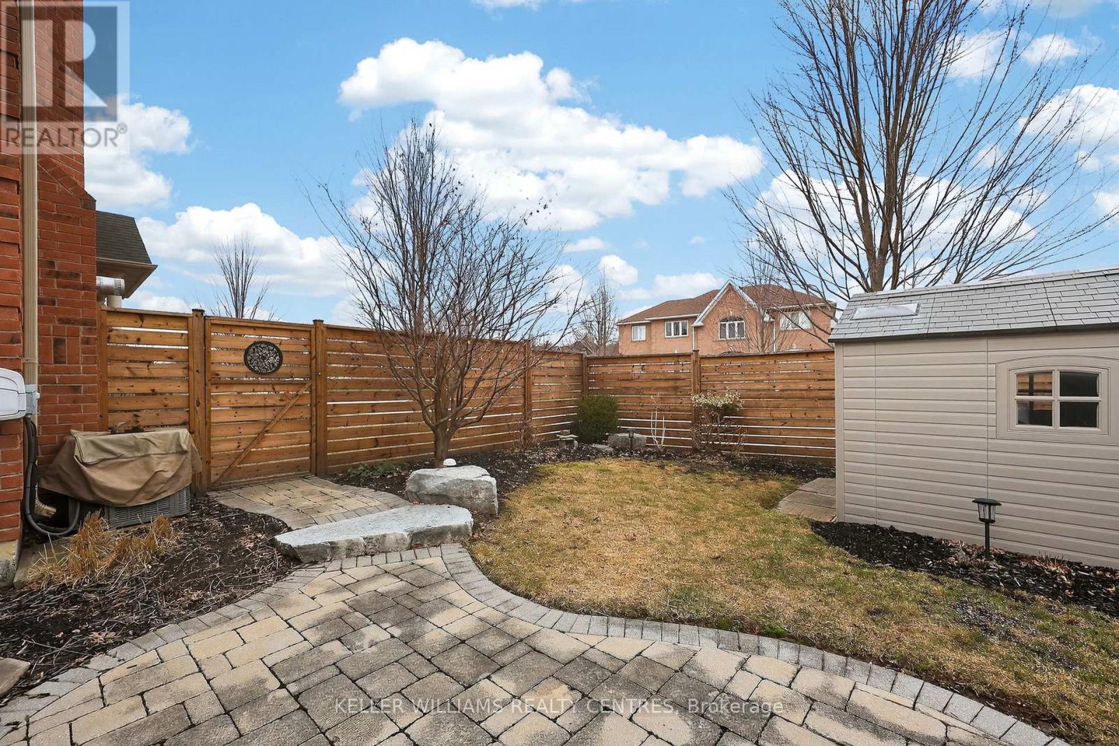 577 Osler Court, Newmarket (Summerhill Estates), Ontario  L3X 2P4 - Photo 37 - N12962824