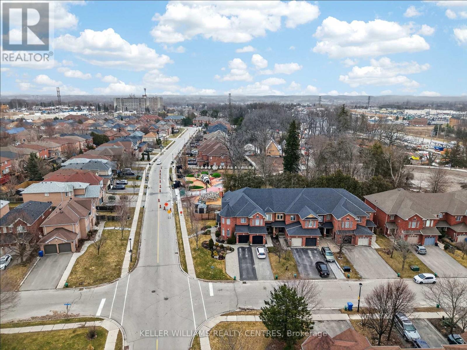 577 Osler Court, Newmarket (Summerhill Estates), Ontario  L3X 2P4 - Photo 44 - N12962824