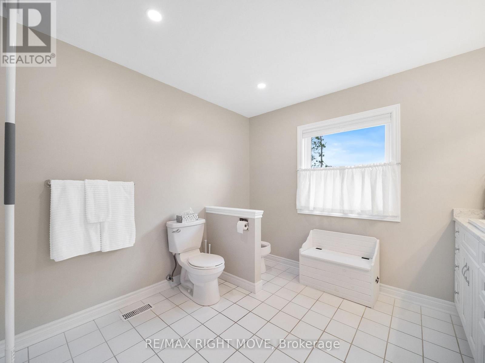 1998 Voyageur Circle, Severn (Bass Lake), Ontario  L3V 7L3 - Photo 27 - S12962726