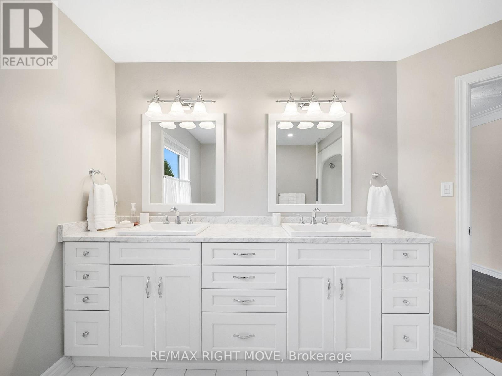 1998 Voyageur Circle, Severn (Bass Lake), Ontario  L3V 7L3 - Photo 28 - S12962726