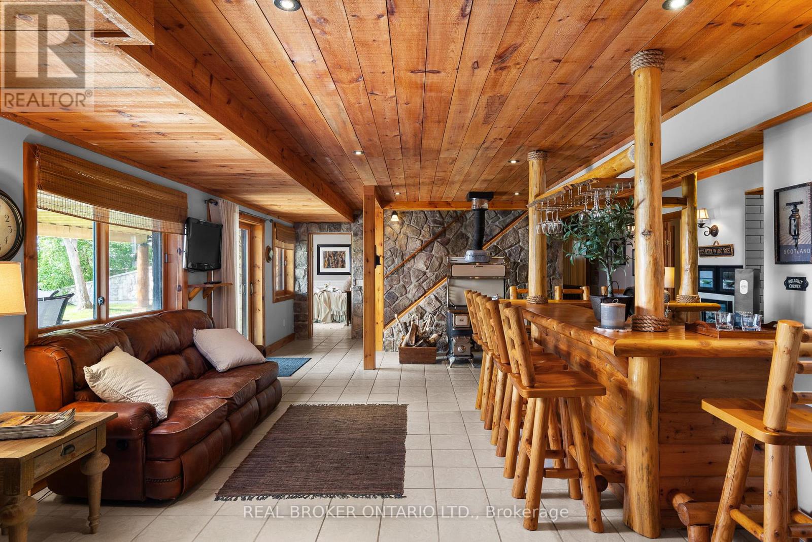 99 Creighton Street, Ramara (Atherley), Ontario  L3V 1B4 - Photo 24 - S12962850