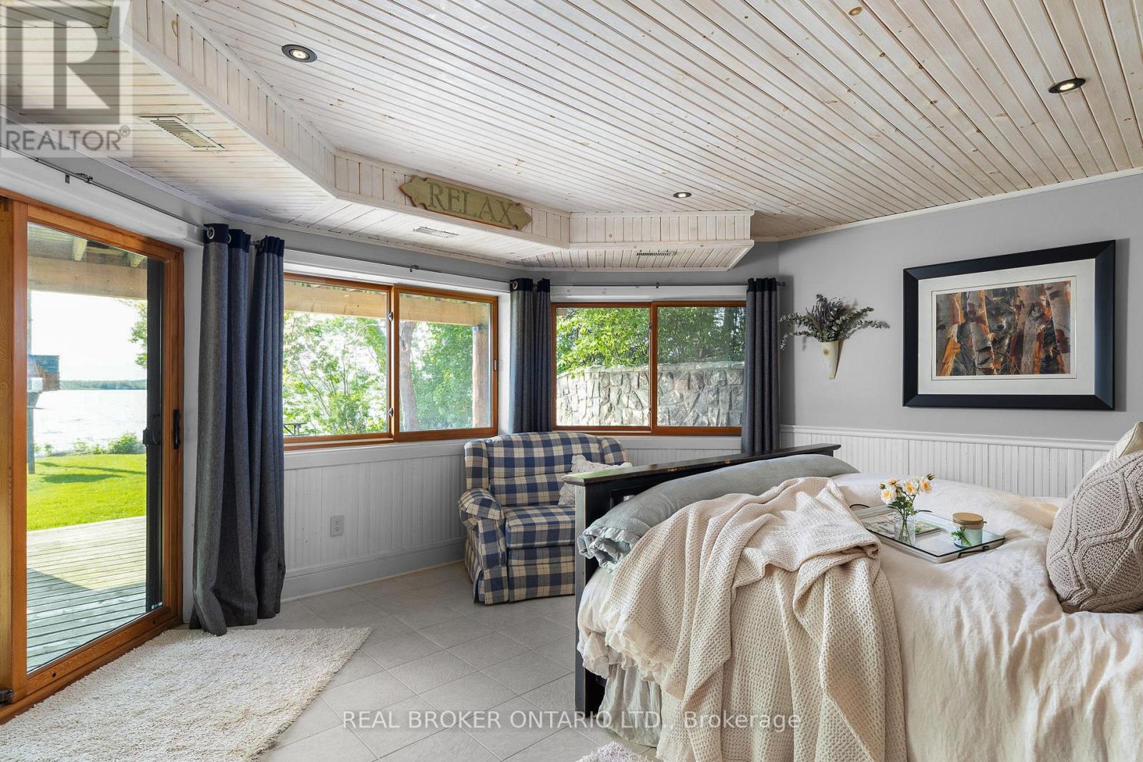 99 Creighton Street, Ramara (Atherley), Ontario  L3V 1B4 - Photo 33 - S12962850