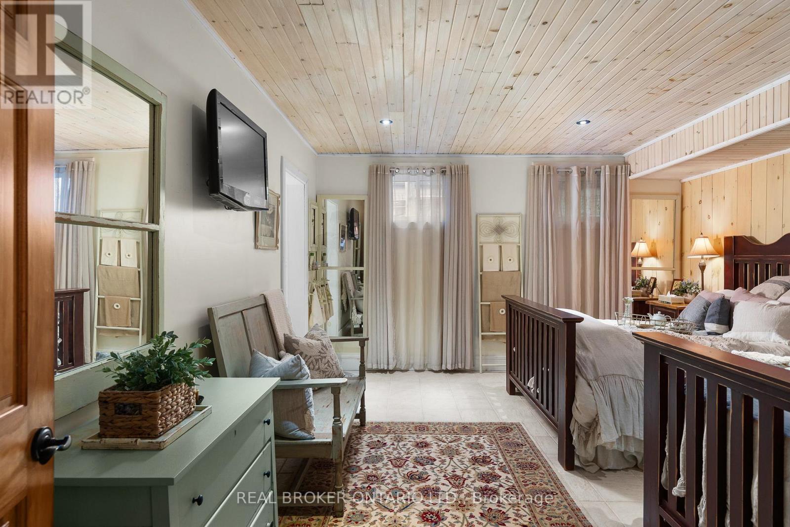 99 Creighton Street, Ramara (Atherley), Ontario  L3V 1B4 - Photo 34 - S12962850