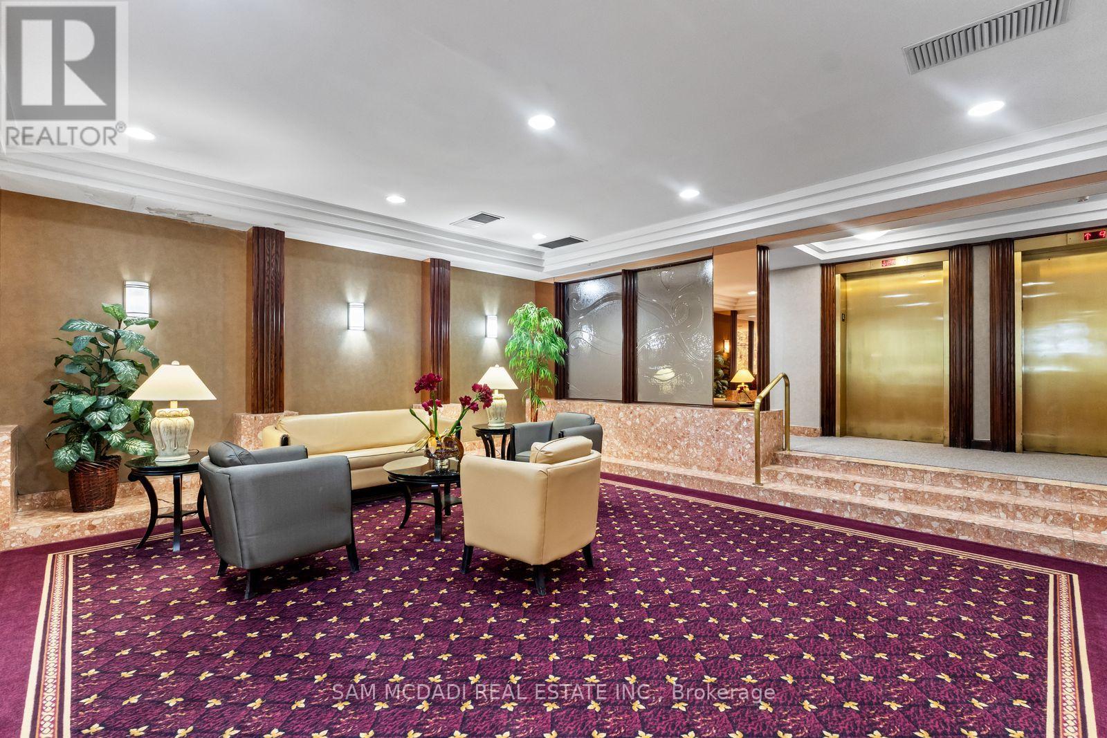 2205 - 24 Hanover Road, Brampton, Ontario  L6S 5K8 - Photo 24 - W12962724