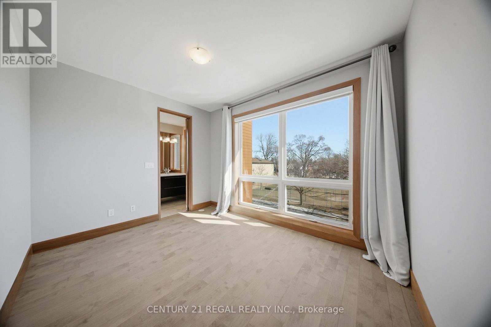 28a Twenty First Street, Toronto (Long Branch), Ontario  M8V 3L7 - Photo 18 - W12962784