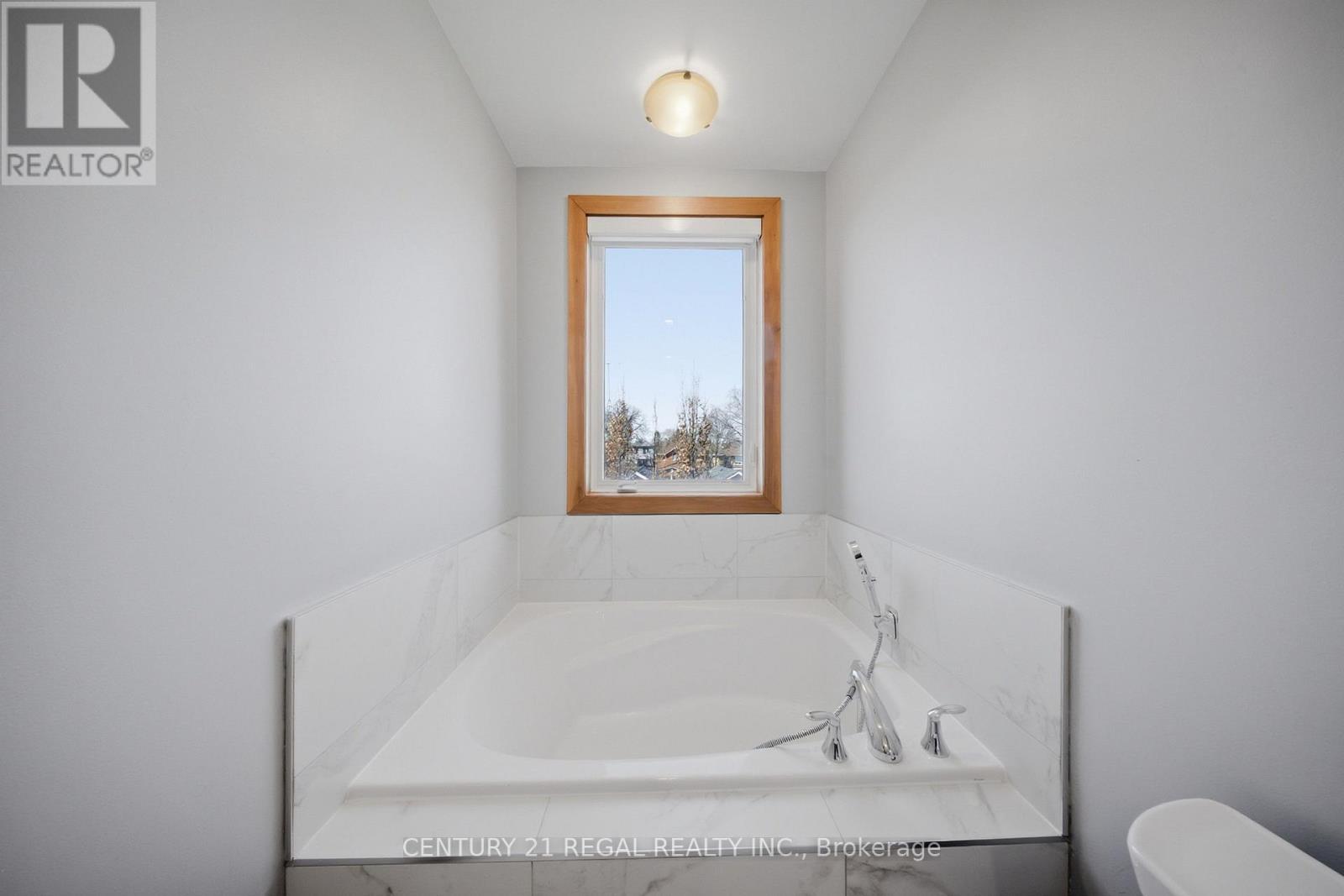 28a Twenty First Street, Toronto (Long Branch), Ontario  M8V 3L7 - Photo 29 - W12962784