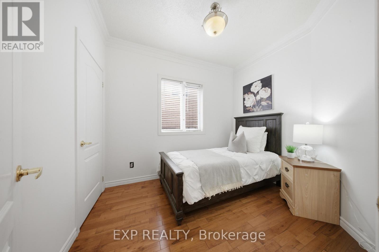 2305 Newcastle Crescent, Oakville, Ontario  L6M 4P5 - Photo 19 - W12962800